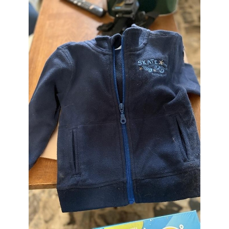 Polaire bébé  TAILLE 12/18 mois