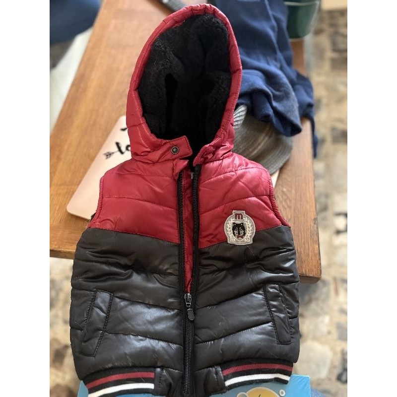 Sans manche fourré bébé  TAILLE 12 mois