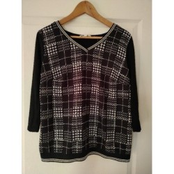 Pull noir à motifs GDM...