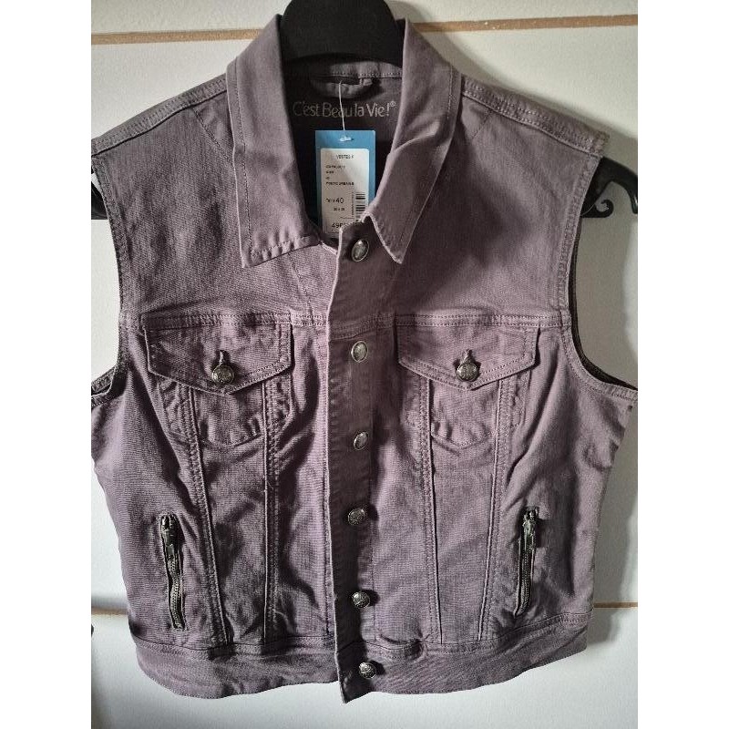 Veste sans manche  TAILLE 40