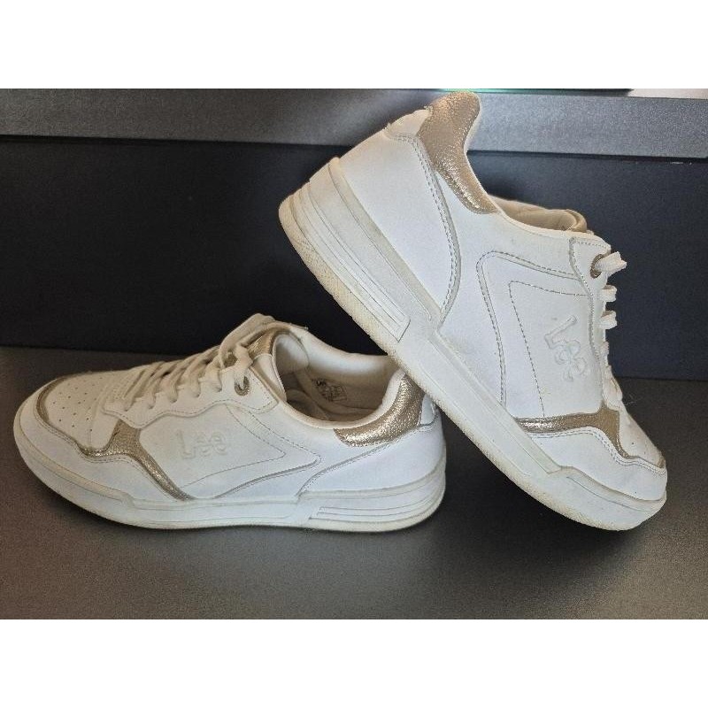 Baskets blanches et dorées LEE TAILLE 41 semelles neuves 