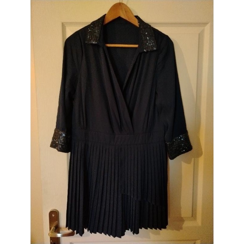 Combi short pailletée  TAILLE 40