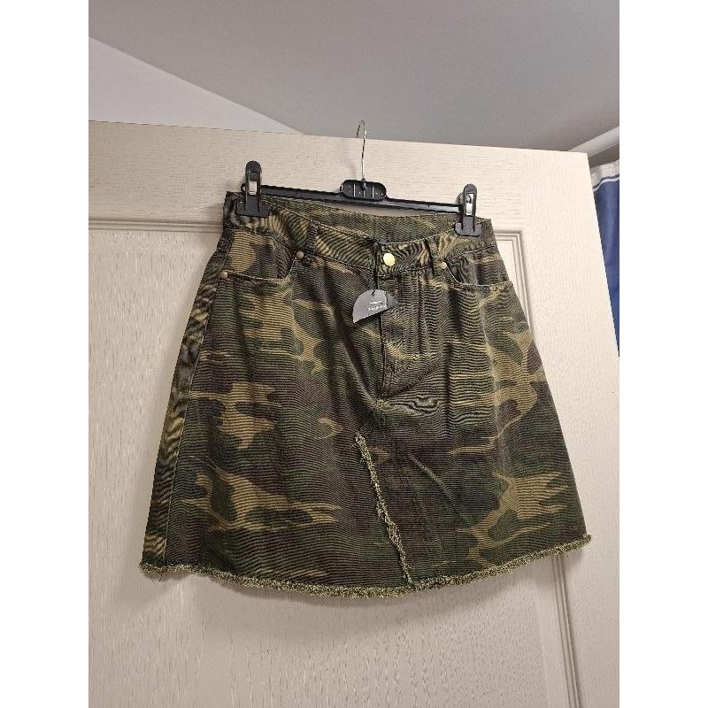 Jupe militaire  TAILLE 36