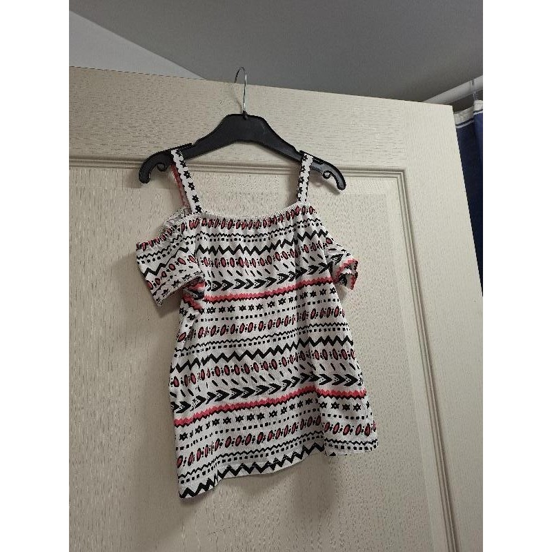 Tee-shirt fille 7/8 ans  TAILLE 7/8 ans 