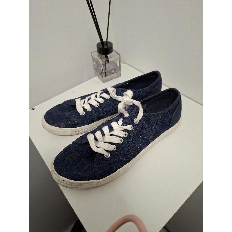 Basket eram 39 TAILLE 39