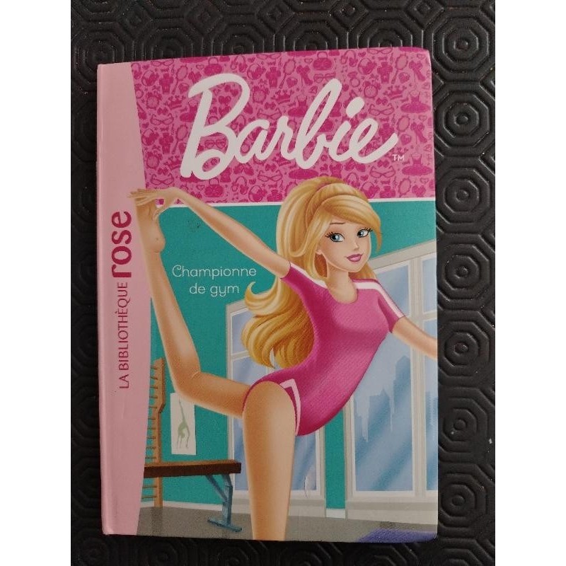 10 Championne de gym Barbie